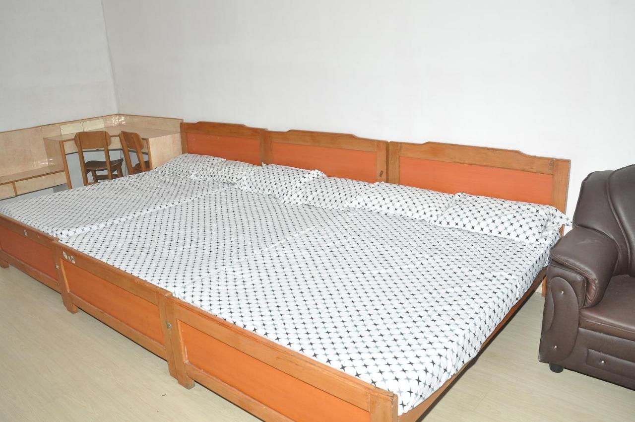 White House Anandagiri Hostel Kodaikanal Exterior photo